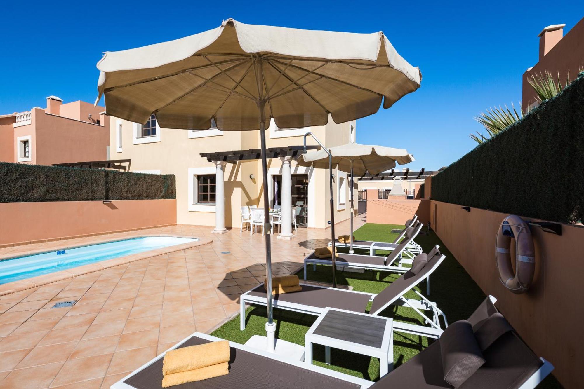 Home2Book Private Pool & Terrace, Aloha Sun Villa Κοραλέχο Εξωτερικό φωτογραφία